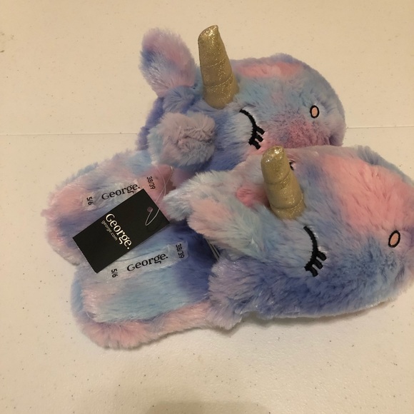 Unicorn slippers - Picture 2 of 5